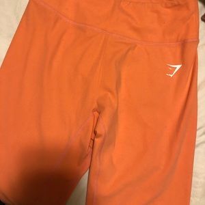 Gym shark leggings
